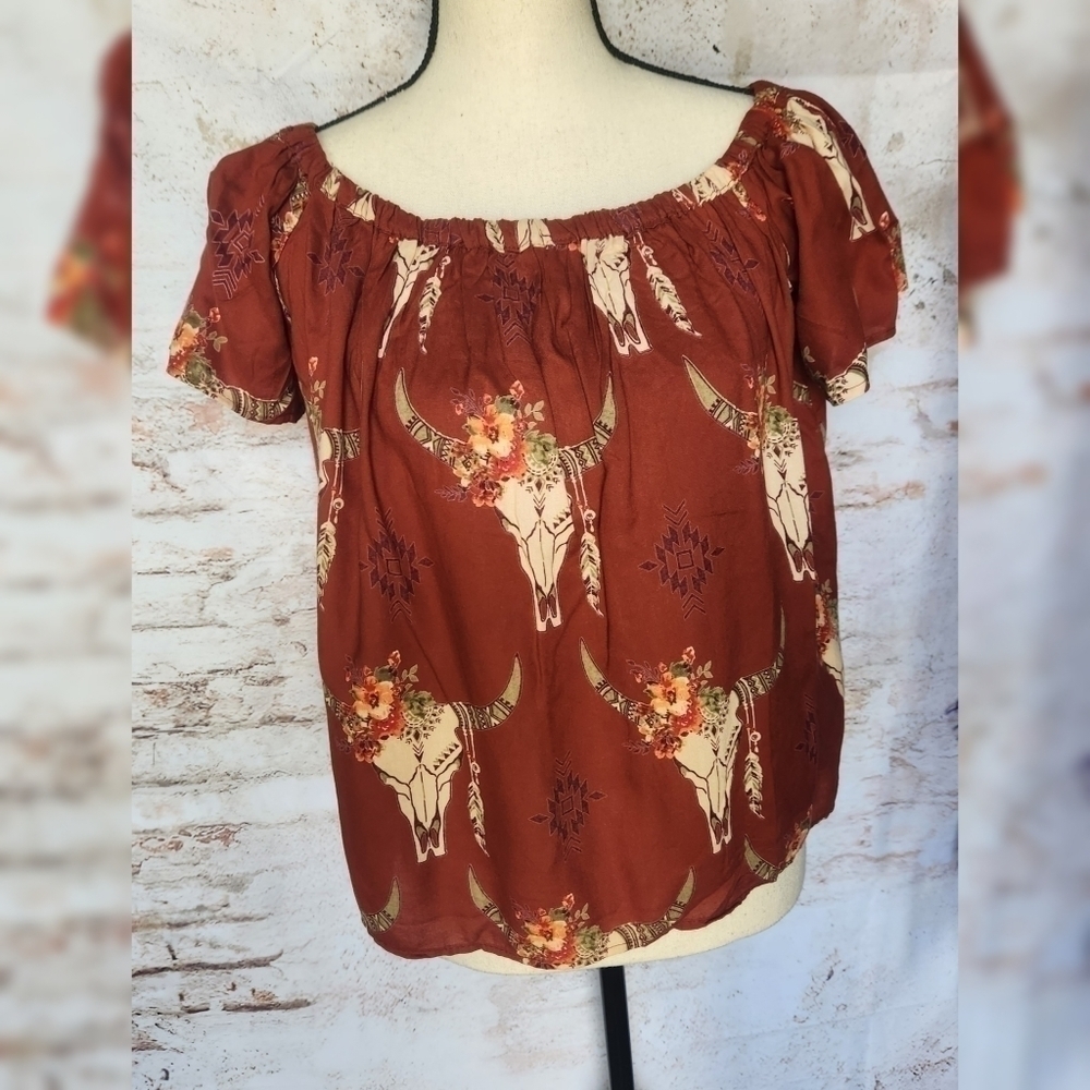 Rockin C Top Western Cow Skull Print Bold Feminine Boho